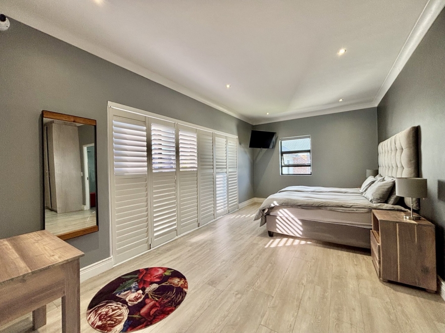 To Let 3 Bedroom Property for Rent in Vierlanden Western Cape